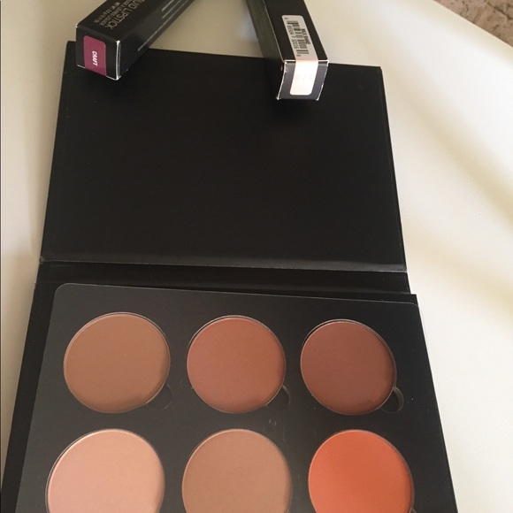 Anastasia Beverly Hills Tan to Deep Contour Kit - Picture 6 of 11